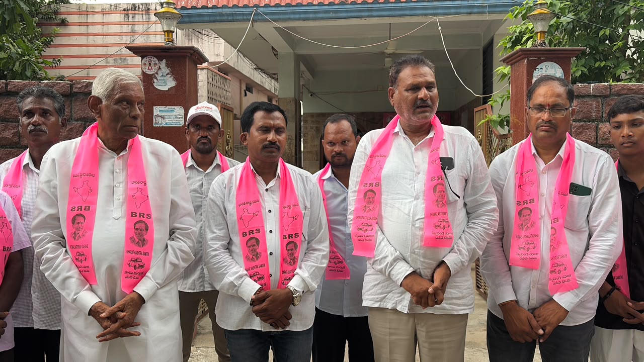 ​తిమ్మాపూర్‌లో బీజేపీకి షాక్.. బీఆర్ఎస్‌లో చేరిన నాయకులు
