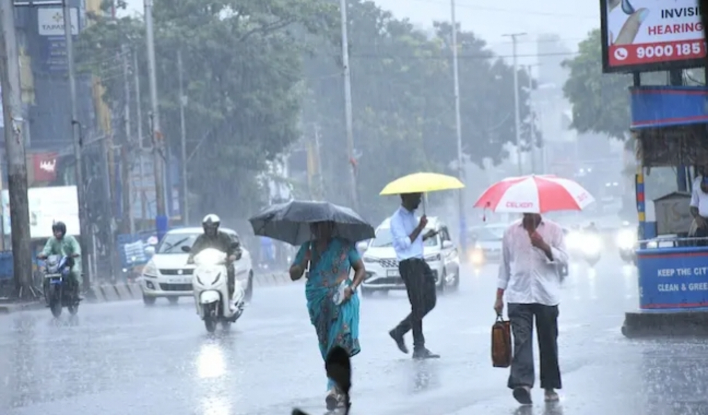 తెలంగాణలో నేడు భారీ వర్షాలు: పలు జిల్లాలకు ఎల్లో అలర్ట్ జారీ!
