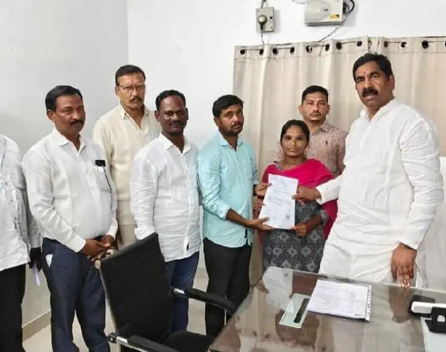 బాధిత కుటుంబానికి అండగా ఎమ్మెల్యే కేఆర్ నాగరాజు