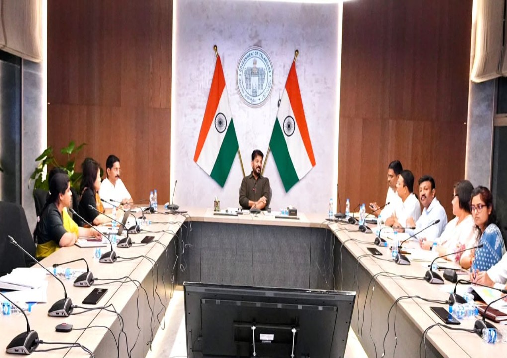 వరంగల్ సూపర్ స్పెషాలిటీ ఆసుపత్రి పనుల్లో జాప్యంపై సీఎం రేవంత్ తీవ్ర ఆగ్రహం