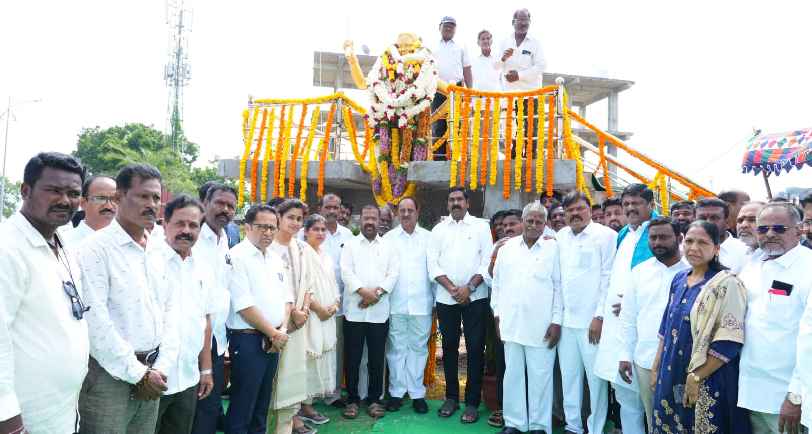 చాకలి ఐలమ్మ కు ఘన నివాళులు అర్పించిన ఎమ్మెల్యే రేవూరి 